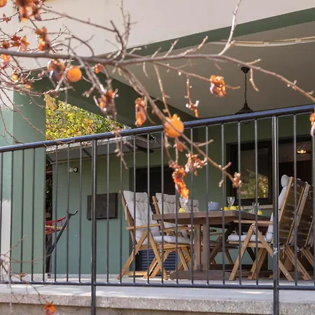 Maison Du Mont בית נופש קאלופאנאיוטיס